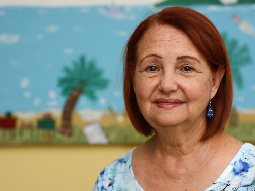 María Feliciano, paciente diabética, ha enfrentado barreras para conseguir la dosis de su medicamento. 